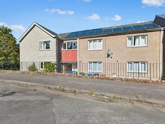 2 Bedroom Flat To Rent In St. Valery Drive, Stirling, FK7