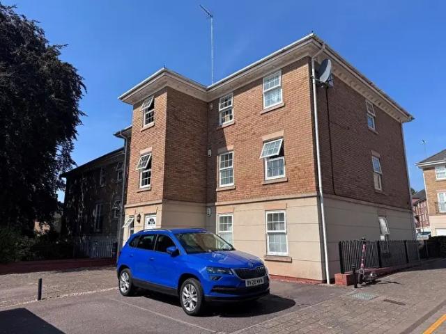 2 Bedroom Flat To Rent In Scholars Court, Northampton, NN1