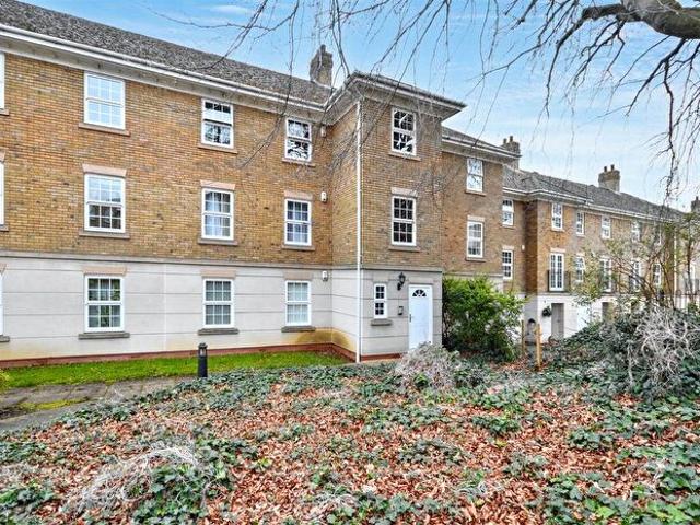 2 Bedroom Flat To Rent In Scholars Court, Derngate, NN1