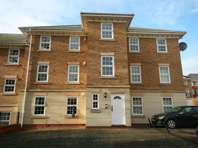 2 Bedroom Flat To Rent In Scholars Court, Town Centre, Northampton, NN1