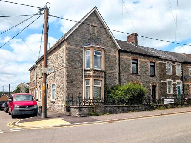 2 Bedroom Flat To Rent In School Street, Pontyclun, CF72
