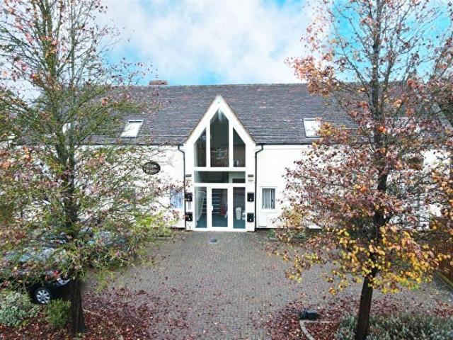 2 Bedroom Flat To Rent In Shenley Road, Loughton, Milton Keynes, MK5