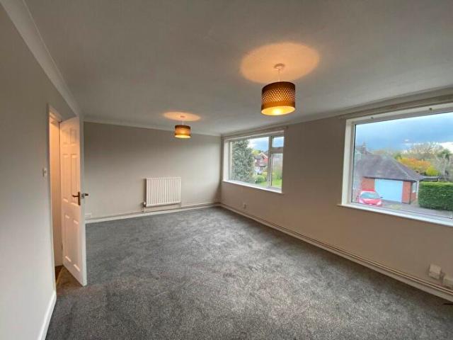 2 Bedroom Flat To Rent In Shelford Road, Radcliffe on trent, NG12