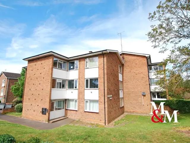 2 Bedroom Flat To Rent In Springfield Court, LU7