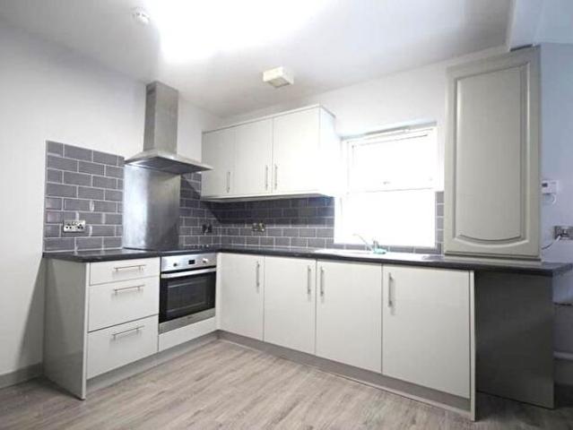 2 Bedroom Flat To Rent In Two Bedroom Flat, Terrace Road, SY23