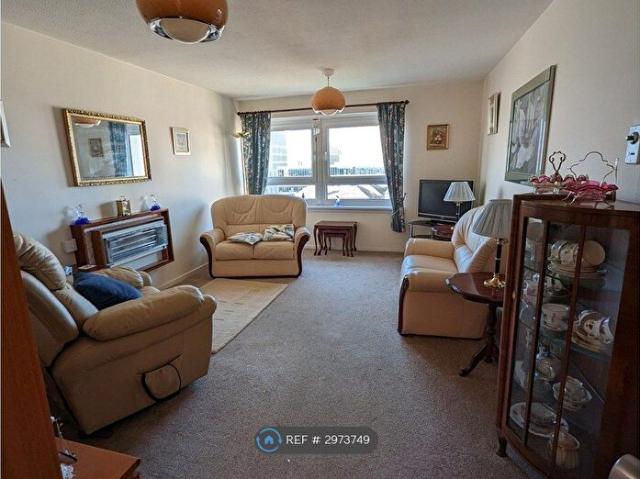 2 Bedroom Flat To Rent In Taylor Place, Glasgow, G4