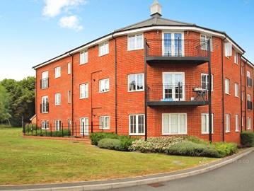 2 Bedroom Flat To Rent In Tenor Close, Buckingham, MK18