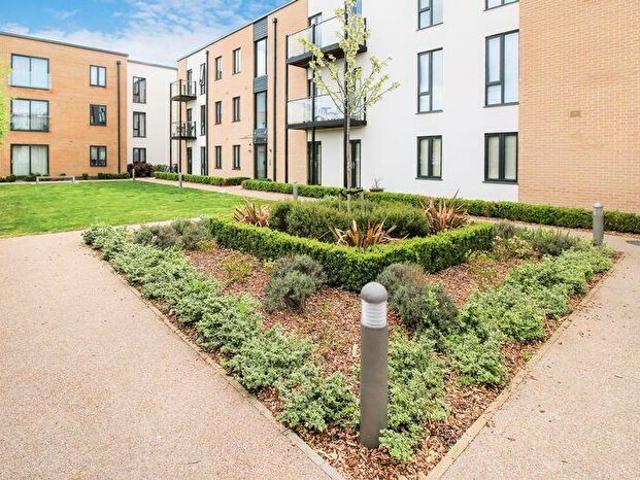 2 Bedroom Flat To Rent In Thame, OX9