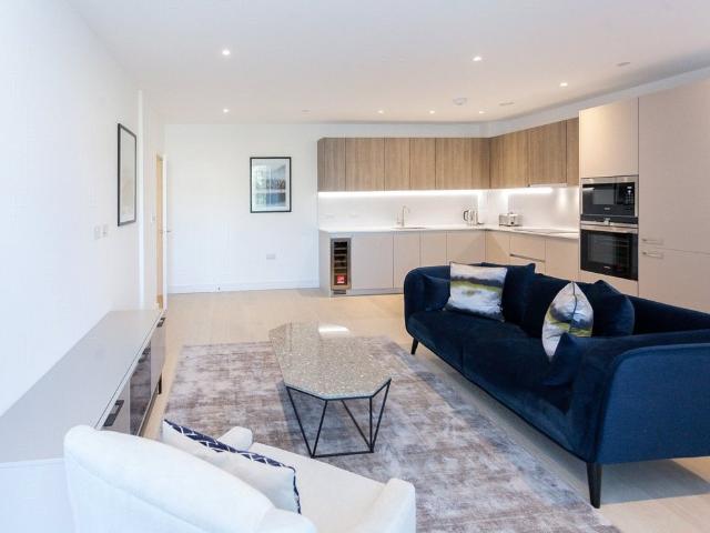 2 bedroom Flat to rent in The Avenue, London, Brondesbury Park, NW6