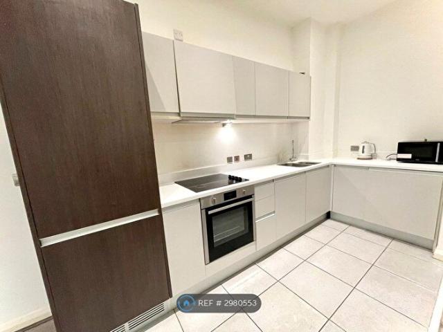 2 Bedroom Flat To Rent In The Co Operative, Coventry, CV1