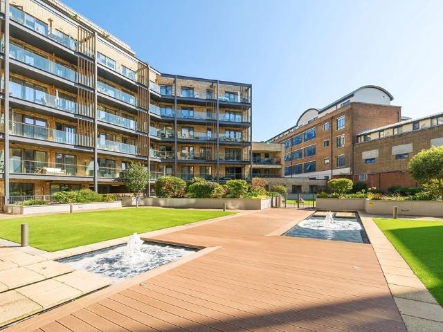 2 Bedroom Flat to Rent in The Grange, London, SE1