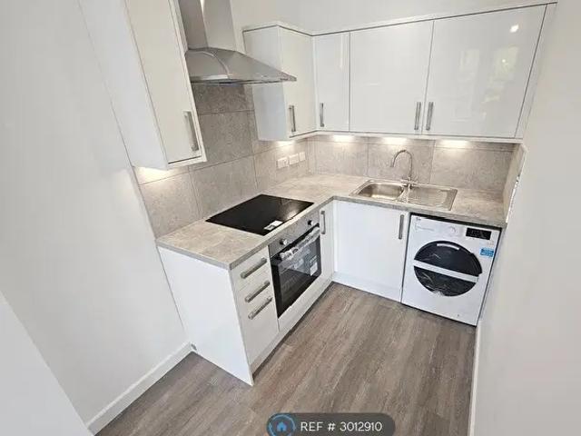 2 Bedroom Flat To Rent In Tollcross Road, Glasgow, G31