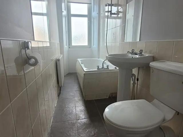 2 Bedroom Flat To Rent In Tollcross Road, Glasgow, G32