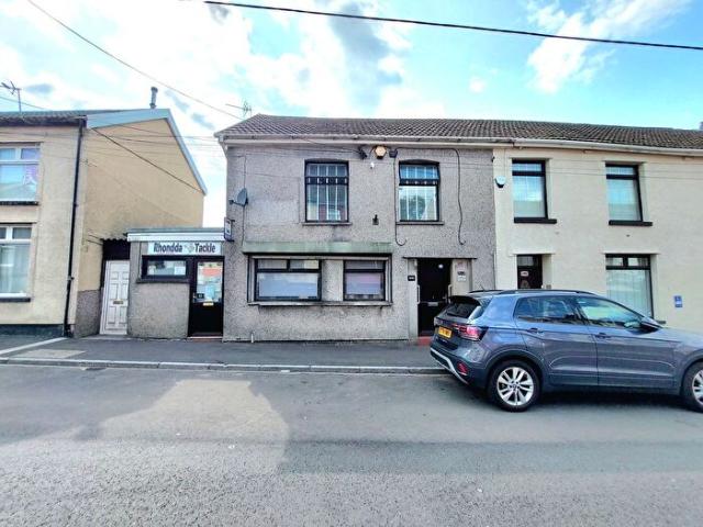 2 Bedroom Flat To Rent In Trebanog Road, Porth, CF39