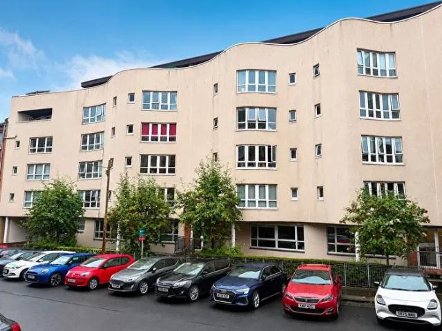 2 Bedroom Flat To Rent In Trefoil Avenue, Glasgow, G41