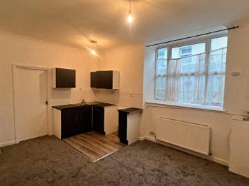 2 Bedroom Flat To Rent In Upper Salisbury Street, Tredegar, NP22