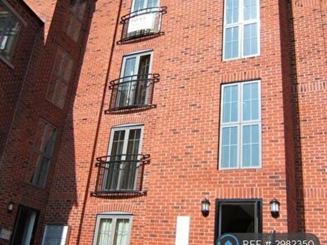 2 Bedroom Flat To Rent In Weavers Court, Hinckley, LE10