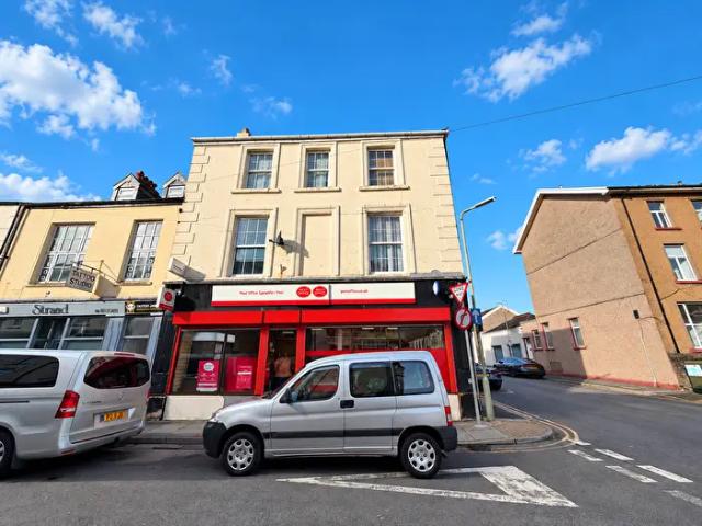 2 Bedroom Flat To Rent In Whitcombe Street, Rhondda Cynon Taf, CF44