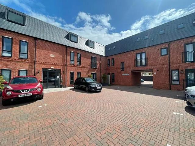 2 Bedroom Flat To Rent In William Street, Loughborough, LE11