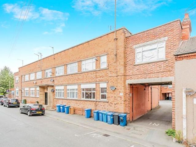 2 Bedroom Flat To Rent In Wood Street, Kettering, NN16