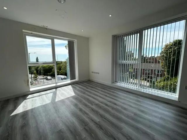2 Bedroom Flat To Rent In Woodborough Road, Nottingham, Nottingham City, NG3