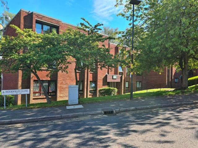2 Bedroom Flat To Rent In Woodfield Close, Four Oaks, Sutton Coldfield, B74