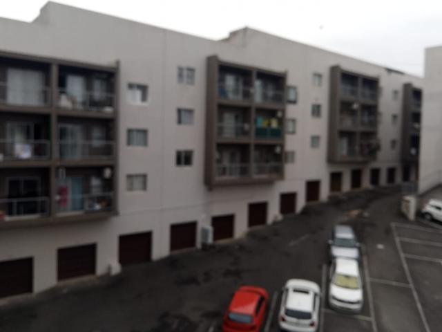 2 BEDROOM FLAT TO RENT IN WOODHURST CHATSWORTH