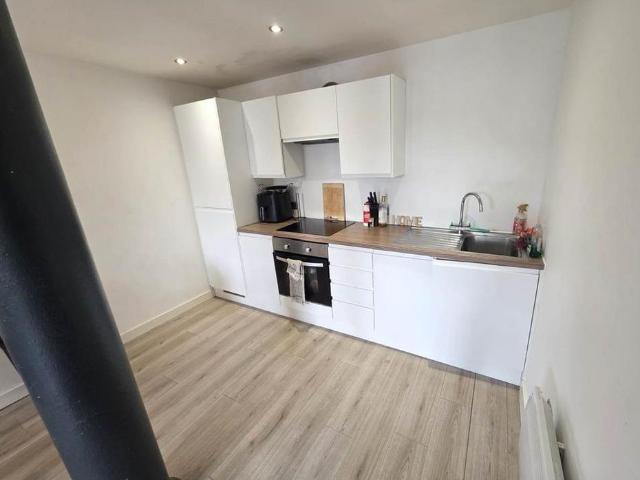 2 bedroom flat to rent
