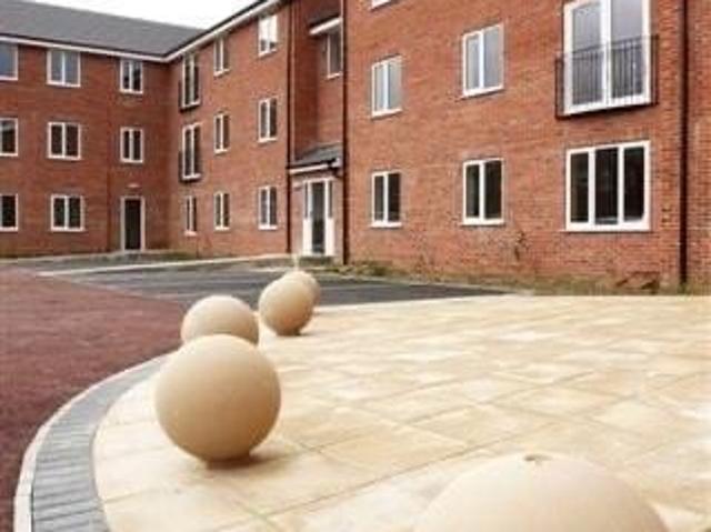 2 bedroom flat to rent
