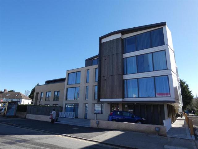 2 bedroom flat to rent