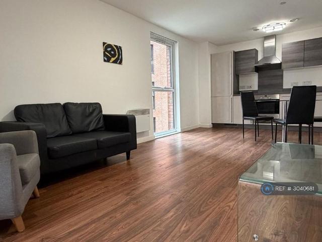 2 bedroom flat to rent