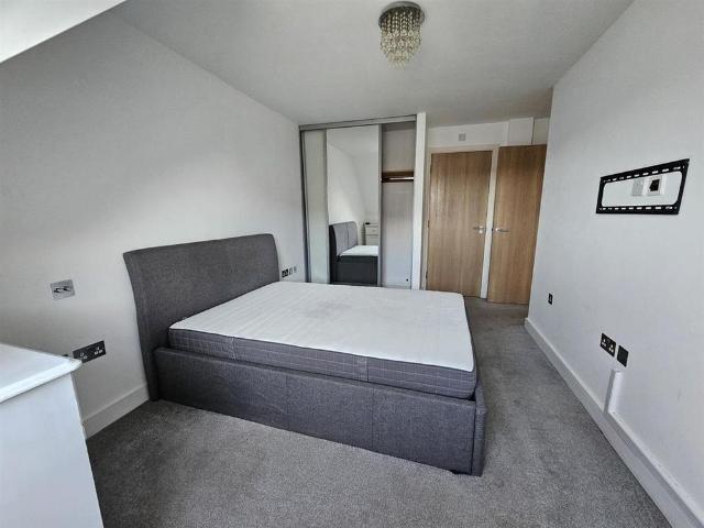 2 bedroom flat to rent