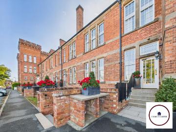 Flat for rent in Burhill - Garden, Equipped kitchen