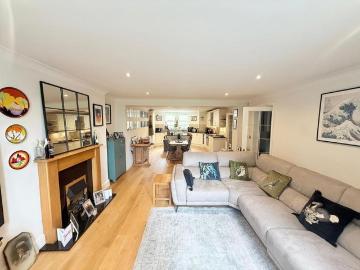 Ben Rhydding Ilkley - Equipped kitchen