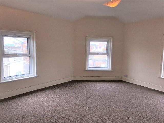 2 bedroom flat to rent
