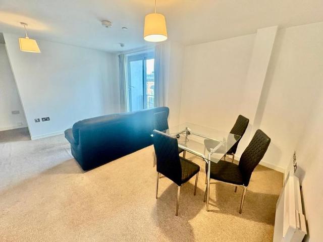 2 bedroom flat to rent