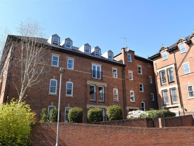 2 bedroom flat to rent