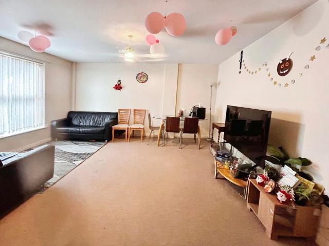 2 bedroom flat to rent