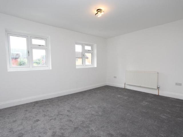 2 bedroom flat to rent