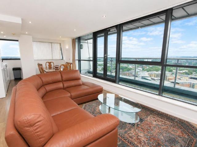 2 bedroom flat to rent