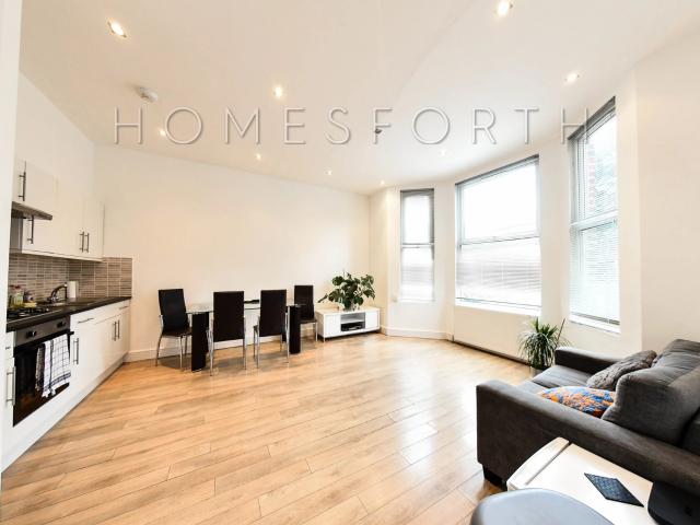 2 Bedroom Flat to rent
