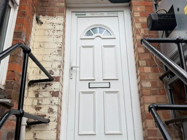 2 bedroom flat to rent