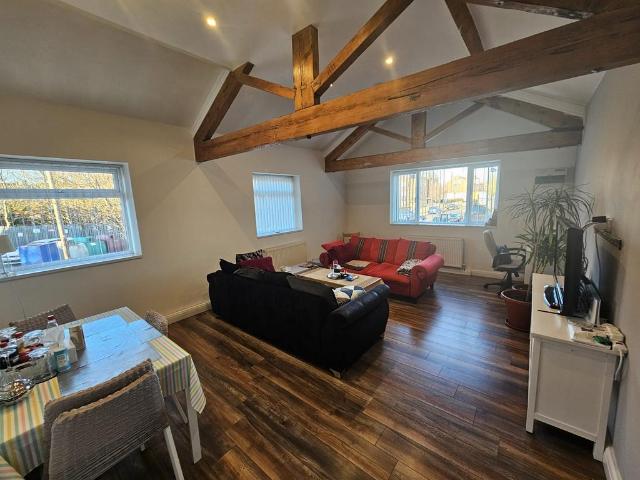 2 bedroom flat to rent