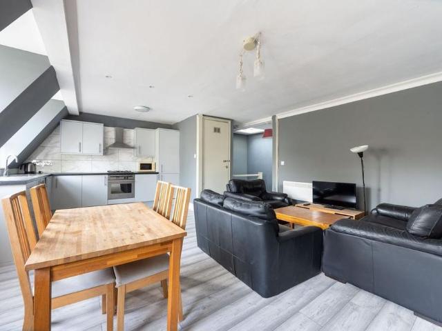 2 bedroom flat to rent