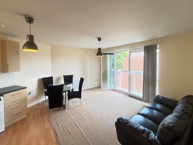 2 bedroom flat to rent