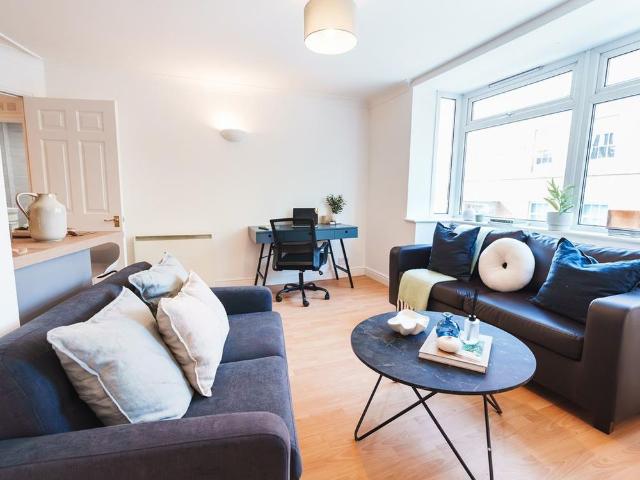 2 bedroom flat to rent