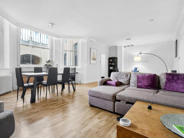 2 bedroom flat to rent