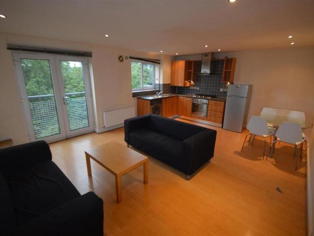 2 bedroom flat to rent