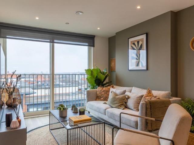 2 bedroom flat to rent