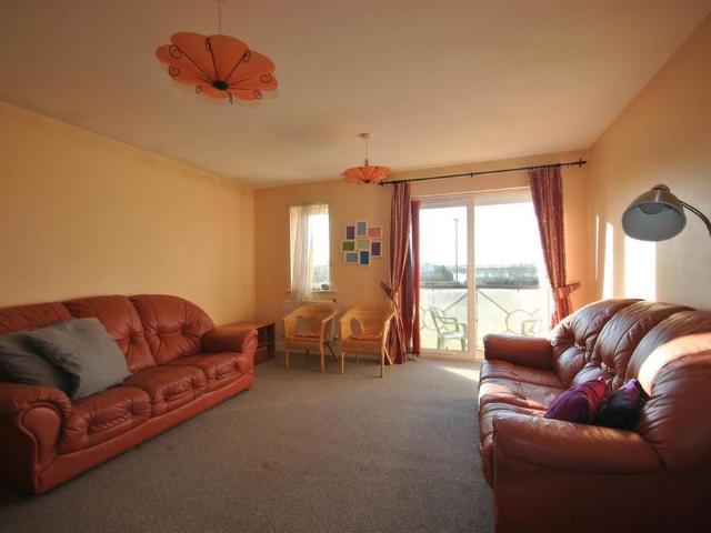 2 bedroom flat to rent